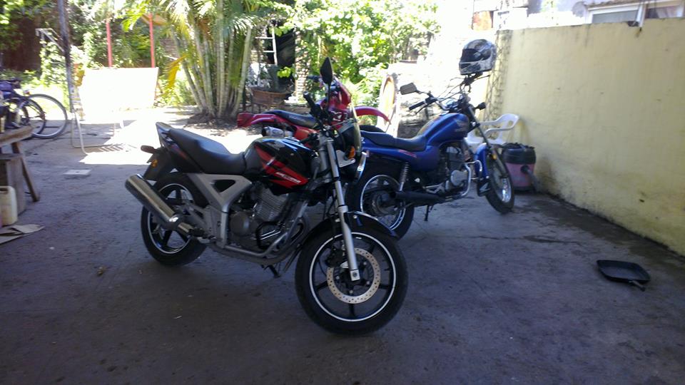 las motos.jpg