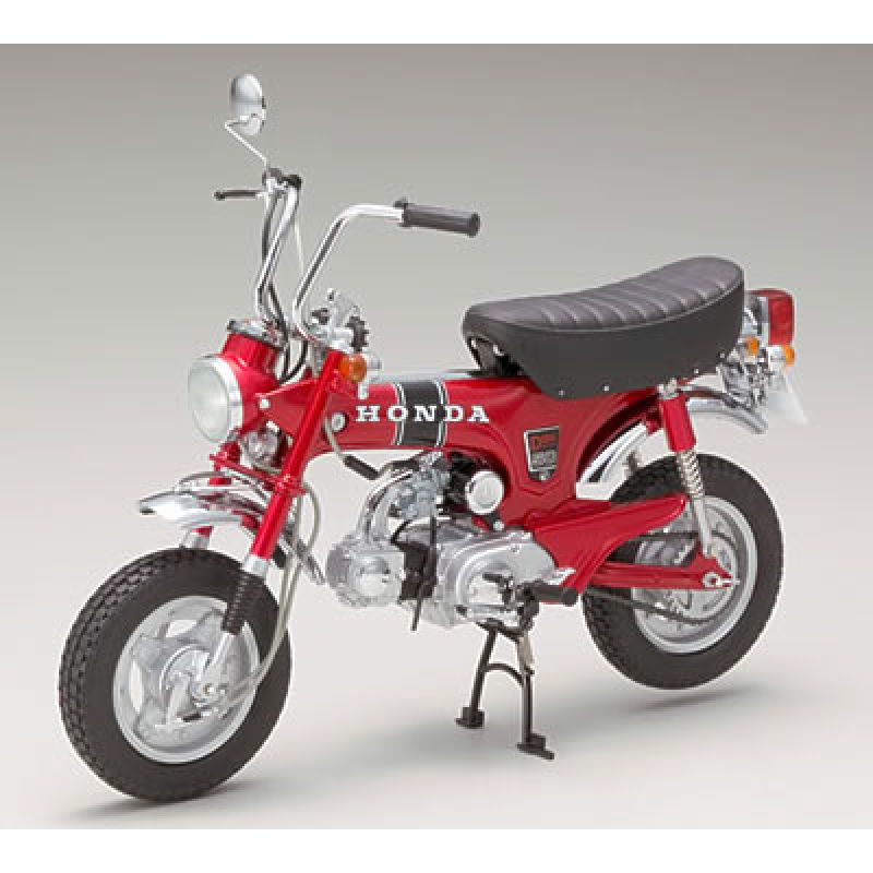 Honda-Dax-red.jpg