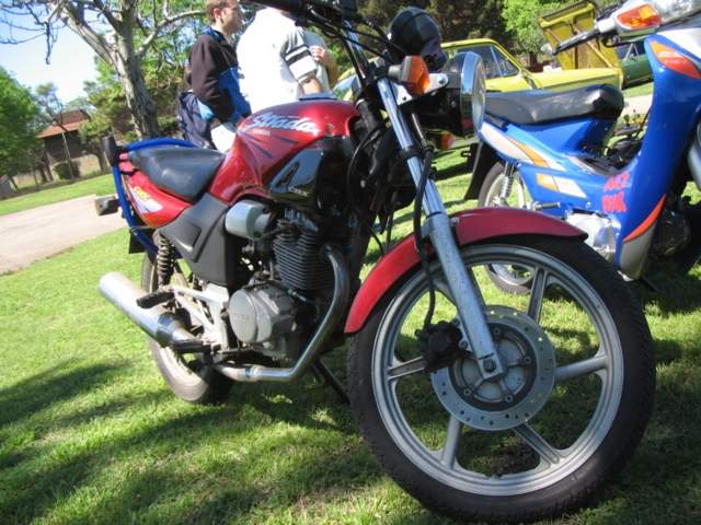 HONDA CBX200.jpg